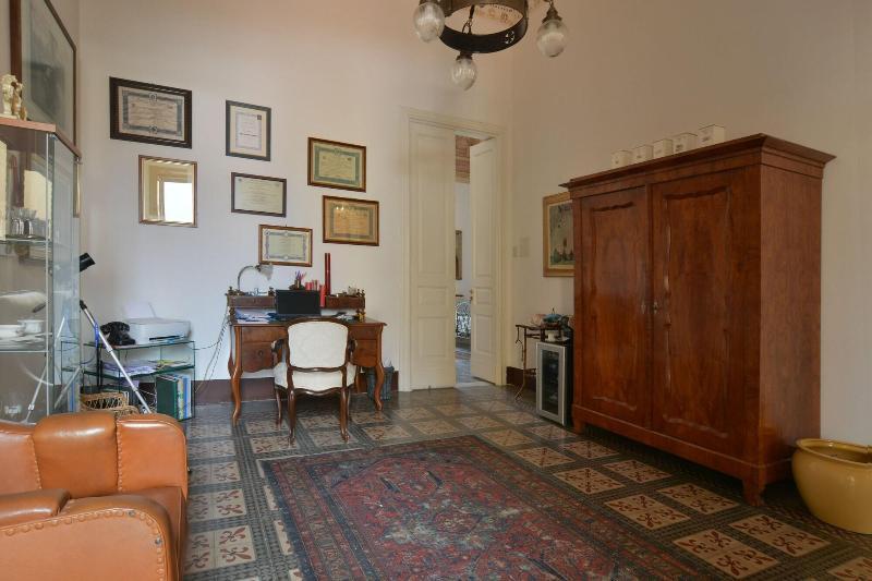 B&B Di Charme Camelie Palazzo Nicotra 里波斯托 外观 照片