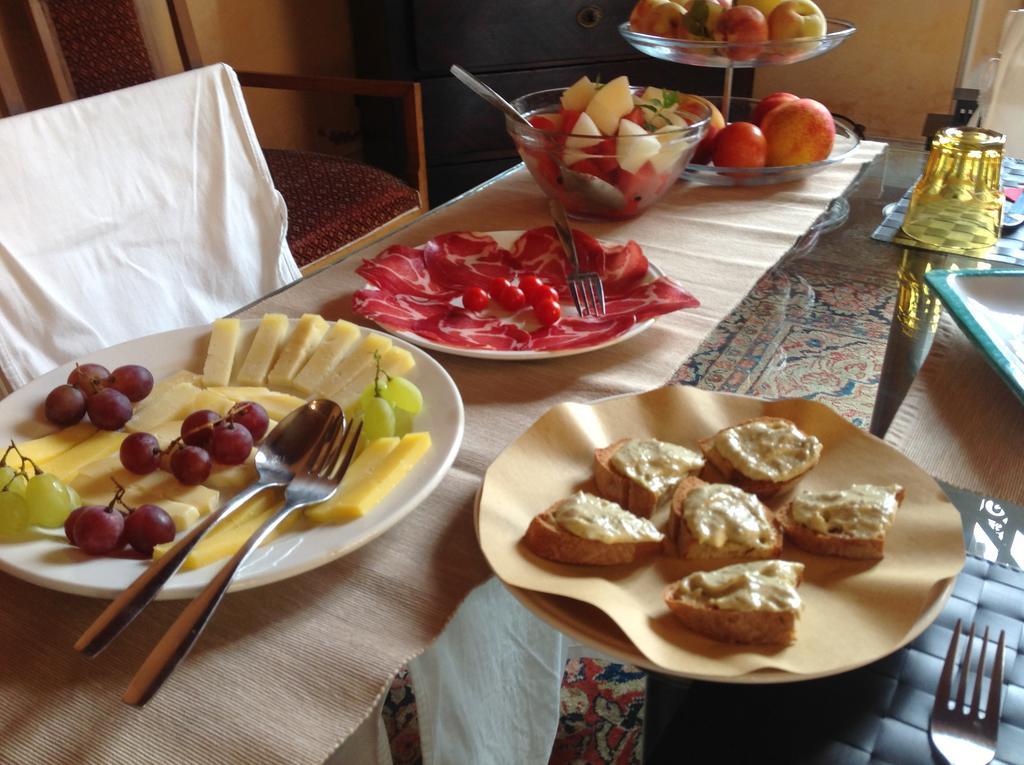B&B Di Charme Camelie Palazzo Nicotra 里波斯托 外观 照片