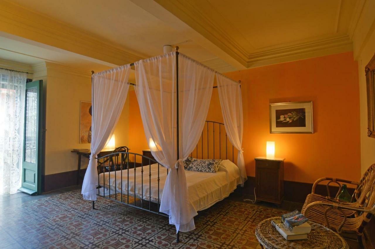 B&B Di Charme Camelie Palazzo Nicotra 里波斯托 外观 照片