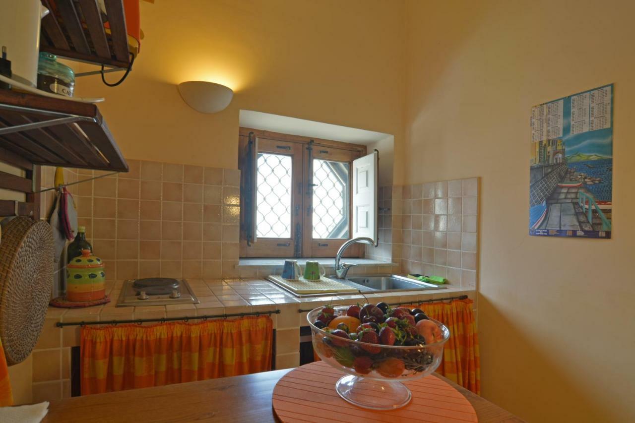 B&B Di Charme Camelie Palazzo Nicotra 里波斯托 外观 照片